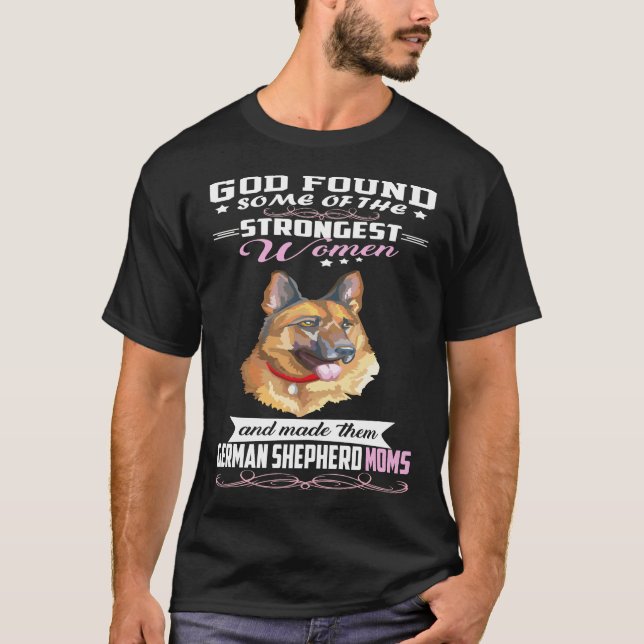 Camiseta GSD070 - Mãe German shepherd Deus Encontrou Alguns (Frente)