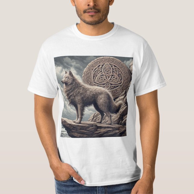Camiseta Guardianes de la Naturaleza: Lobo y Trisquel Celta (Frente)