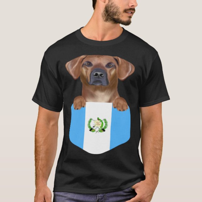 Camiseta Guatemala Flag Rhodesian Ridgeback Dog In Pocket (Frente)