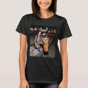 Camiseta Guaxinim bebendo café gelado meme engraçado de ani