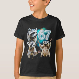 Camiseta Guaxinim Caótico Engraçado Uivando a 67 Seis Cósmi
