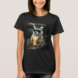 Camiseta Guaxinim engraçado bebendo café gelado meme de ani