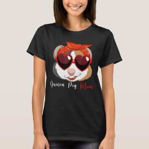 Camiseta Guiné Porco Mãe Vestindo um Copo