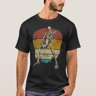 Camiseta Guitar Retro Skeleton tocando violão elétrico