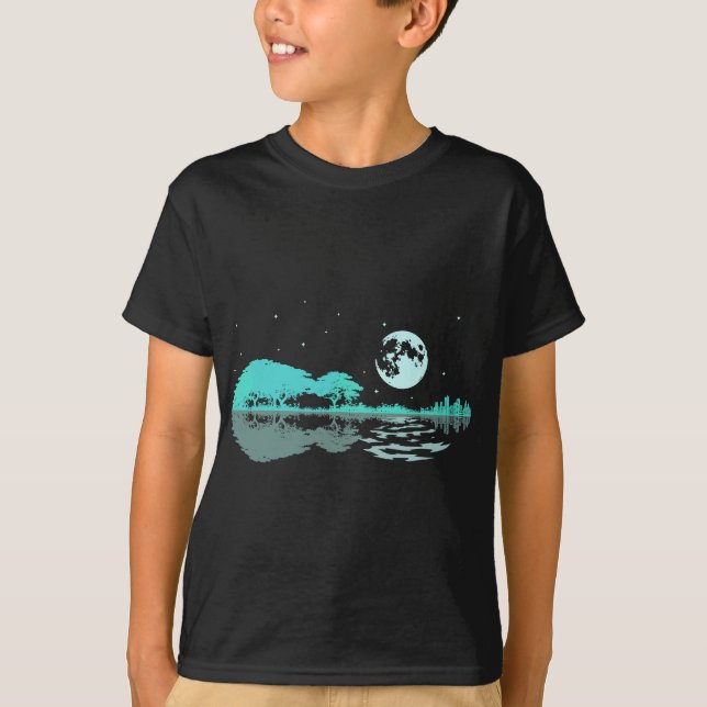 Camiseta Guitarra Acústica do Lago Noite Reflexões Legal (Frente)