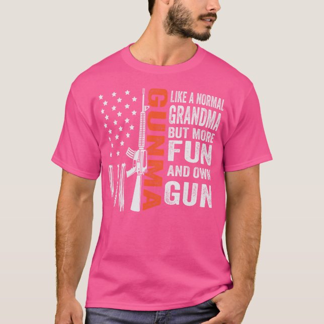 Camiseta Gunma Como Uma Avó Normal Mas Mais Divertida E Don (Frente)