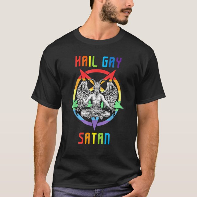 Camiseta Hail Gay Satan LGBT Goth Gay Pride Baphomet (Frente)