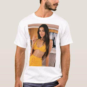 Camiseta Hailee Steinfeld Gift Para Namorado Hailee Steinfe