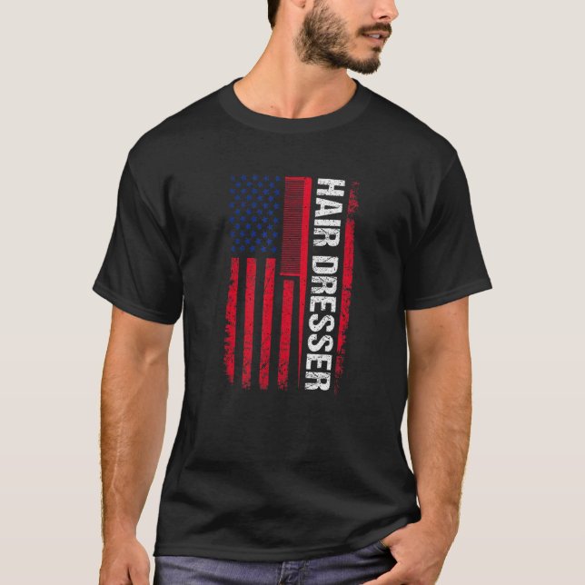 Camiseta Hair Dresser American Flag Salon Hairstylist Barbe (Frente)