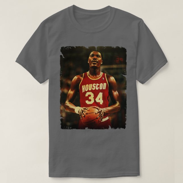 Camiseta Hakeem Olajuwon Vintage Design De Basquete 1 (Frente do Design)