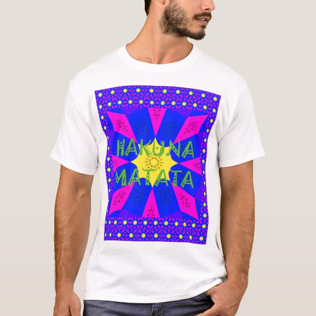 Camiseta Hakuna Matata Belos Design de Cores Incríveis (Frente)