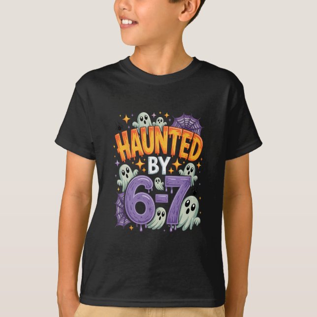 Camiseta Halloween Assombrado 67 Seis Sete Meme 1 (25)  (Frente)