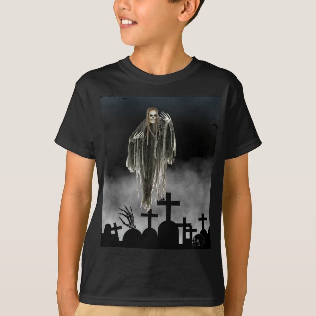 Camiseta Halloween assustador. (Frente)