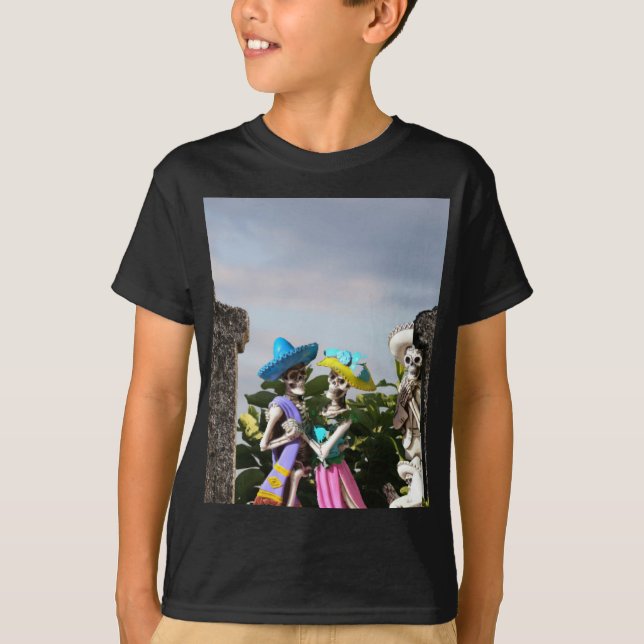 Camiseta Halloween assustador. (Frente)