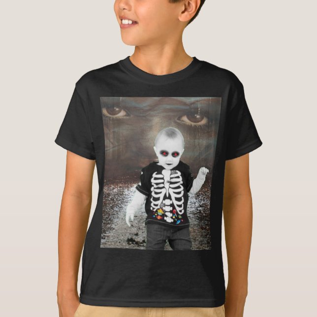 Camiseta Halloween assustador. (Frente)