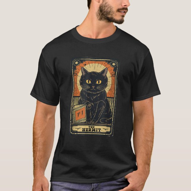 Camiseta Halloween Black Cat O Leitor De Cartão Tarot Hermi (Frente)