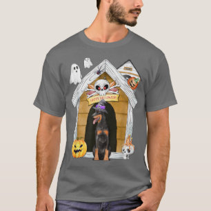 Camiseta Halloween Dobermann Dog Witch Haunk House