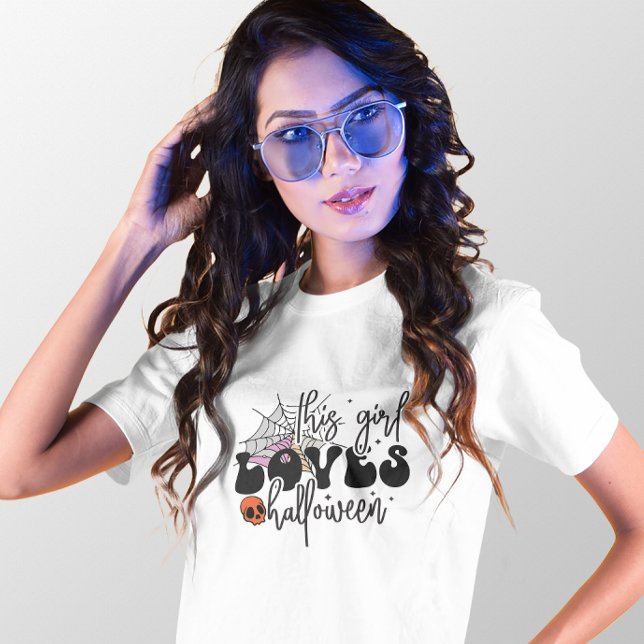 CAMISETA HALLOWEEN ESSA GAROTA ADORA HALLOWEEN SPIDERWEB (Criador carregado)