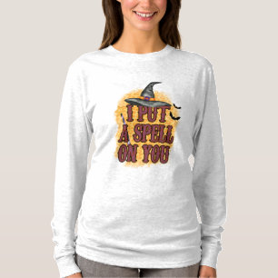 Camiseta Halloween Eu Coloquei Um Espelho Em Você Aniversár