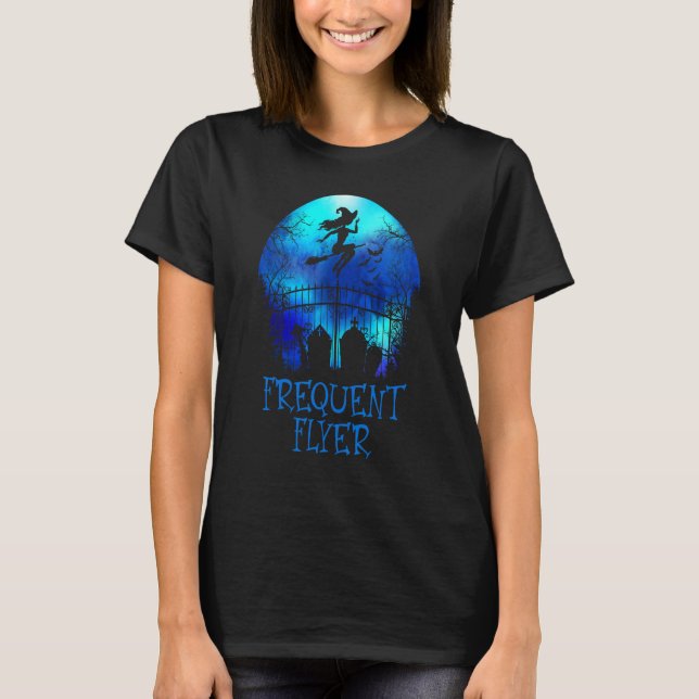 Camiseta Halloween Frequent Flyer In The Cemetery Lazy Cost (Frente)