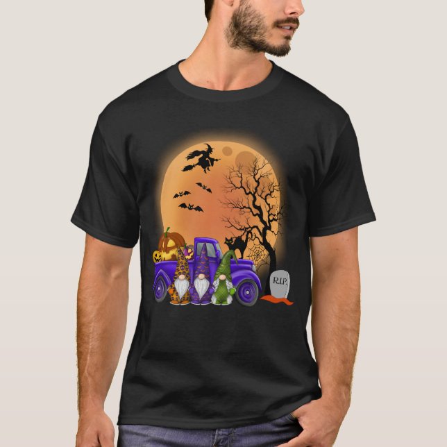 Camiseta Halloween Gnomos Engraçado Bruxa de Pumpkin (Frente)