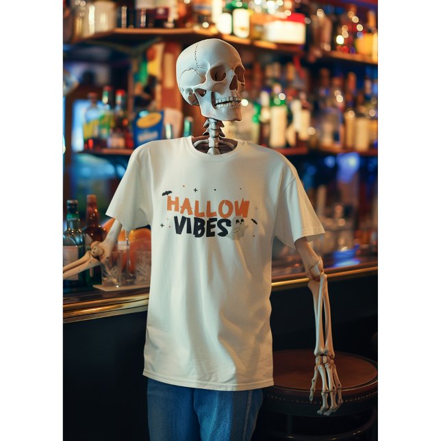 Camiseta Halloween Hallow Vibes Cute (Criador carregado)