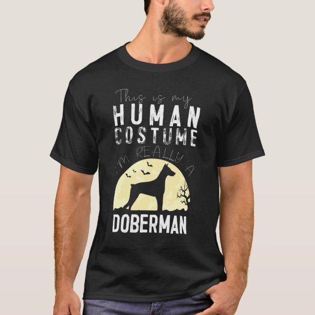 Camiseta Halloween Human Costume Doberman Pinscher Moon Sil (Frente)