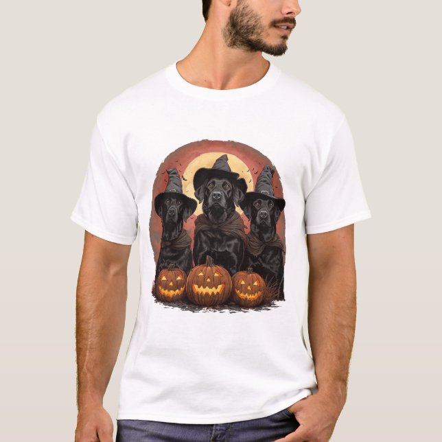 Camiseta Halloween Labrador Retriever Cachorros Bruxos (Frente)