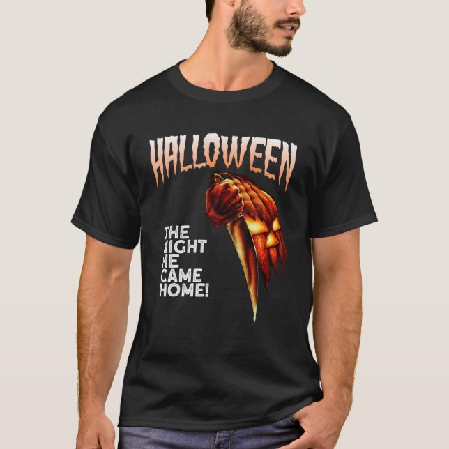 Camiseta Halloween Na Noite Em Que Ele Chegou Em Casa Para  (Frente)
