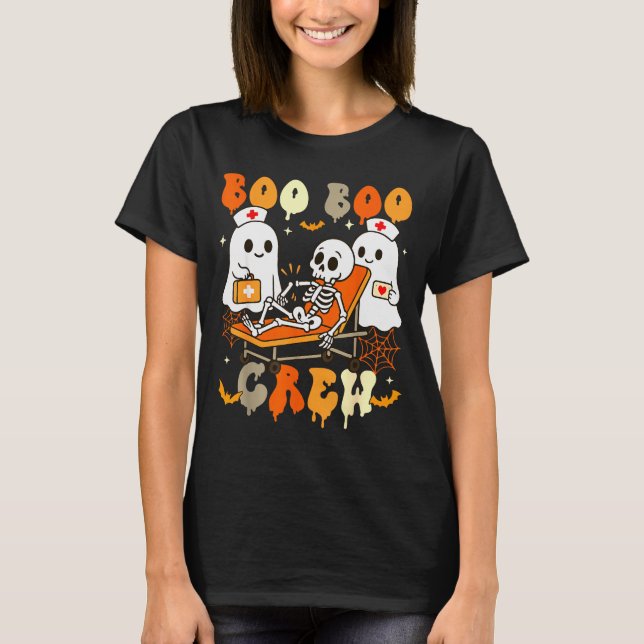 Camiseta Halloween Nurse Boo Boo Crew Ghost Doctor Paramedi (Frente)