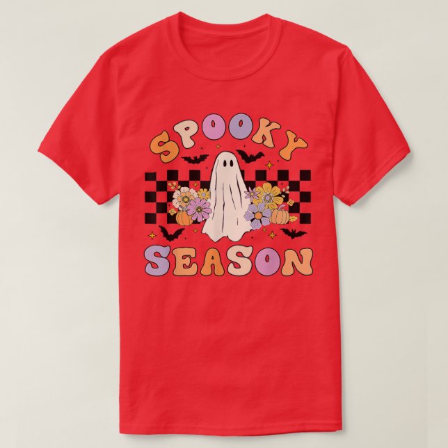 Camiseta Halloween Retro Hippie Cute Ghost Spooky Season Wo (Frente do Design)