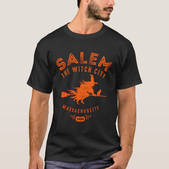 Camiseta Halloween Salem A Cidade da Bruxa (Frente)