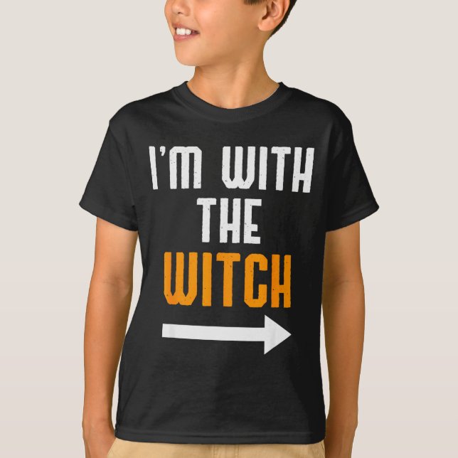 Camiseta Halloween Shirts For Men I'm With The Witch Funny  (Frente)