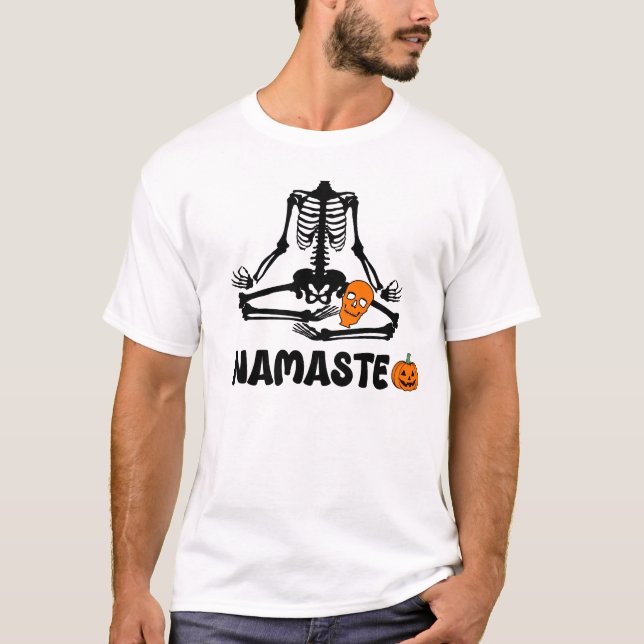 Camiseta Halloween Skeleton Yoga Namaste engraçado (Frente)