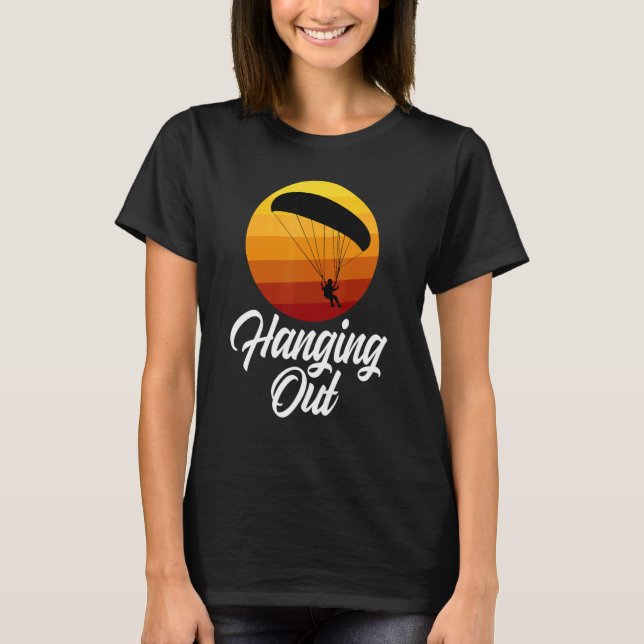 Camiseta Hanging Out Retro  Women Paraglider Adventure 1 (Frente)