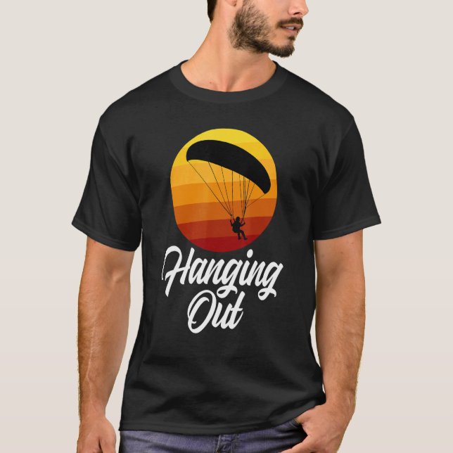 Camiseta Hanging Out Retro  Women Paraglider Adventure 1 (Frente)