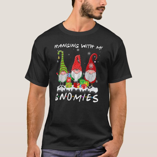 Camiseta Hanging With My Gnomies   Gnomes Christmas Pajamas (Frente)