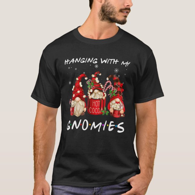 Camiseta Hanging With My Gnomies Hot Cocoa Gnomes Chocolate (Frente)