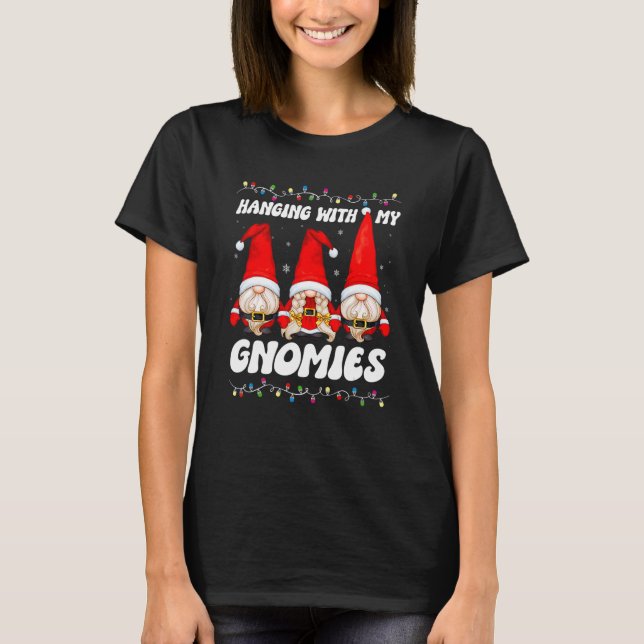 Camiseta Hanging With My Gnomies Red Plaid Pattern Gnome Fr (Frente)