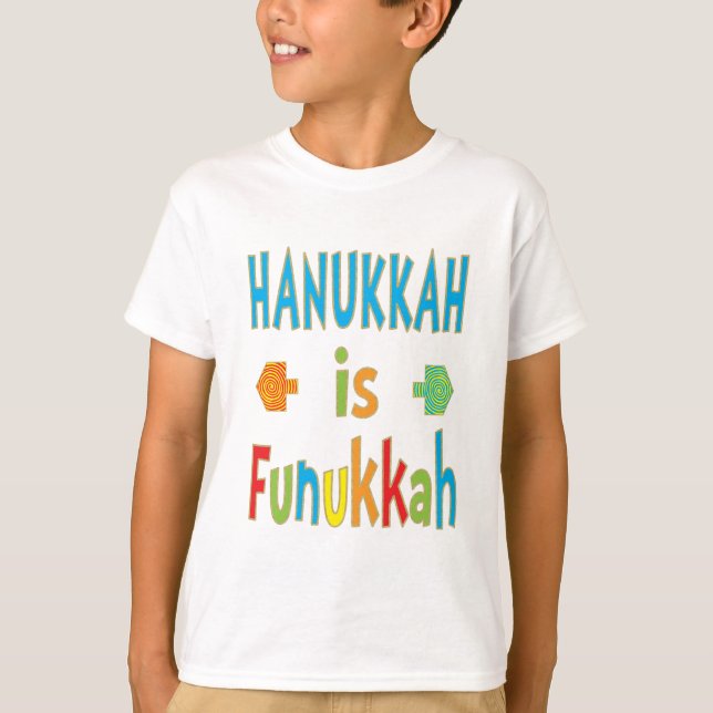 Camiseta "Hanukkah é Funukkah" T-Shirt com Dreidels (Frente)
