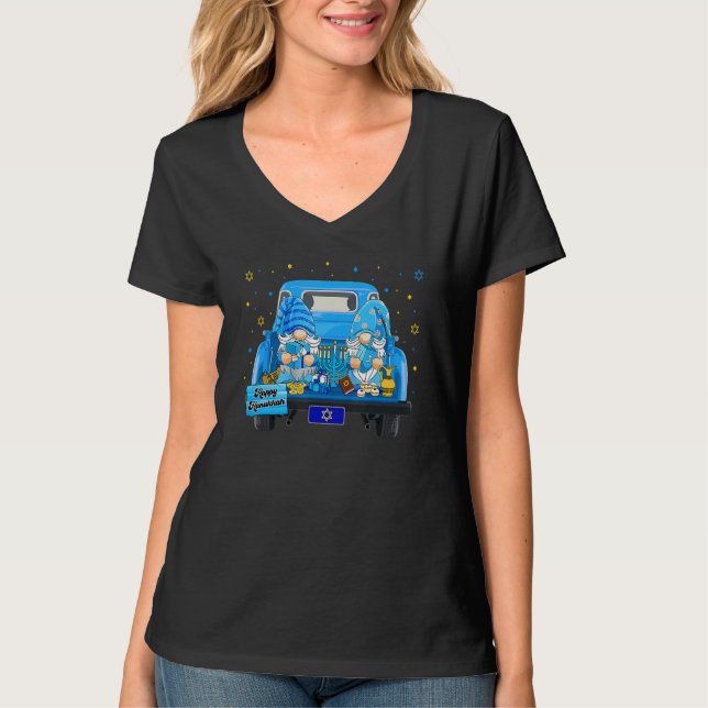 Camiseta Hanukkah Gnome Truck Decorations Menorah Candles D (Frente)