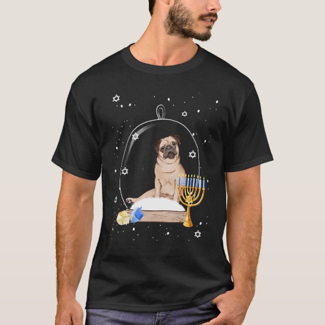 Camiseta Hanukkah Pug Dog Globe Pajama (Frente)