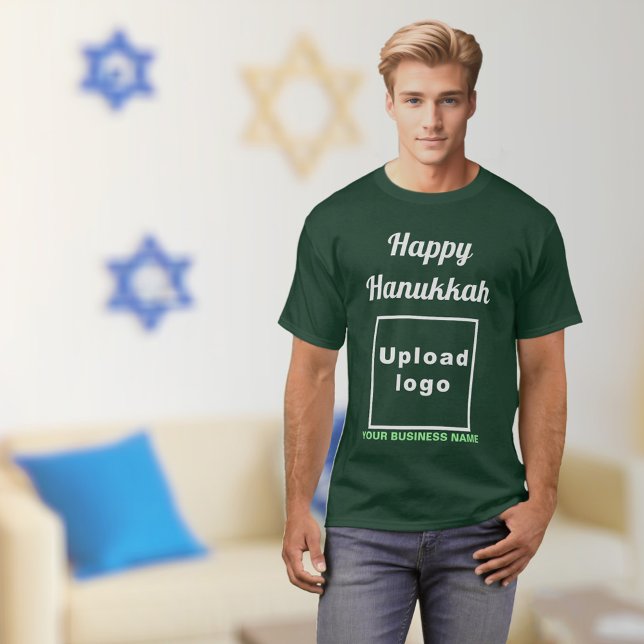 Camiseta Hanukkah: Saudações à Floresta Profunda Verde (Hanukkah greeting, business name and logo on deep forest green t-shirt)