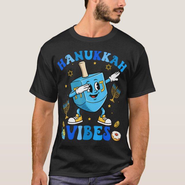 Camiseta Hanukkah Vibe Funny Dreidel Dabbing Shirt Menorah  (Frente)
