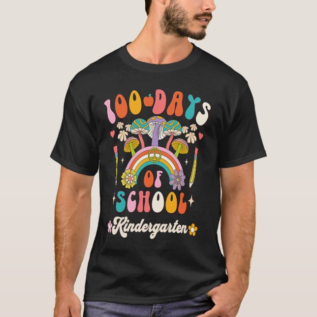 Camiseta Happy 100th Day Of School Retro Groovy 100 Days Ki (Frente)