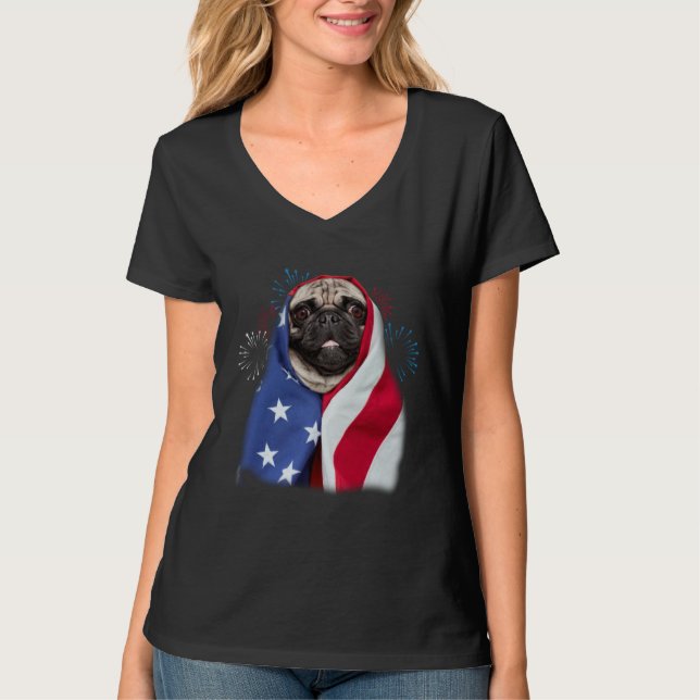 Camiseta Happy 4th Of July Pug Wearing American Flag Pride (Frente)