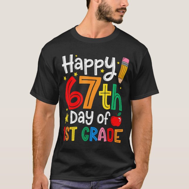 Camiseta Happy 67th Day Of 1st Grade Teacher Student Six Se (Frente)