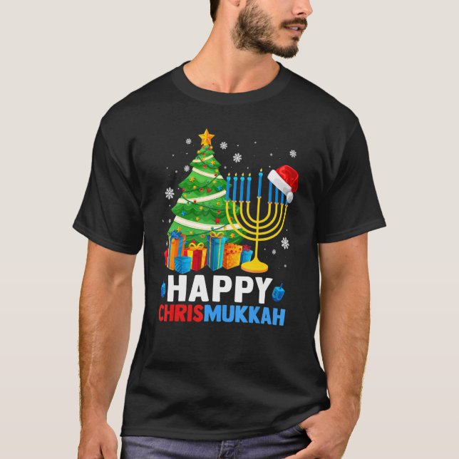 Camiseta Happy Chrismukkah Christmas Tree Menorah Chanukah  (Frente)