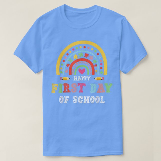 Camiseta Happy First Day of School, Back to School 20222023 (Frente do Design)