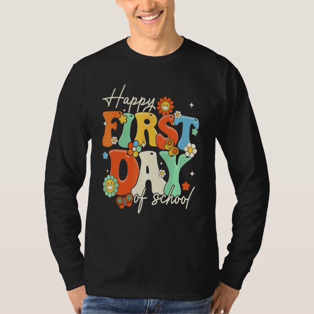 Camiseta Happy First Day Of School Retro Groovy  Teacher St (Frente)